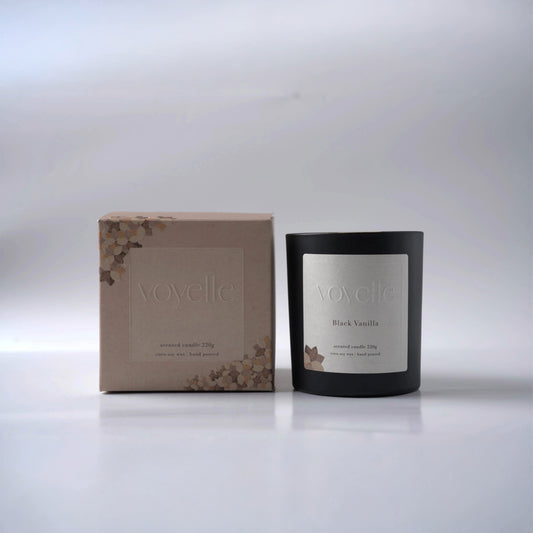 Luxury Black Vanilla soy candle with sustainable packaging by Voyelle – handmade aromatherapy candle