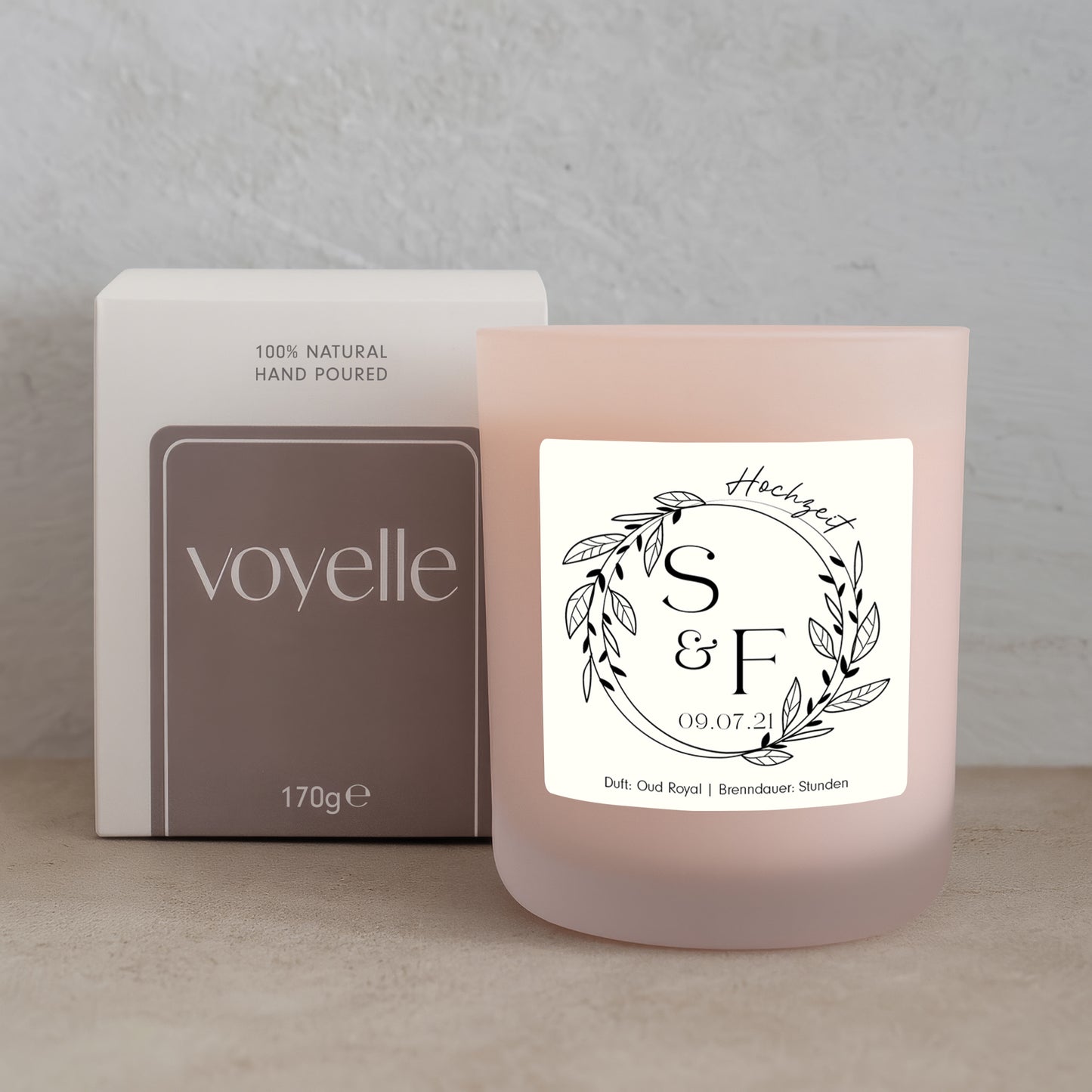 Personalisierte Hochzeitskerze mit den Initialen des Paares