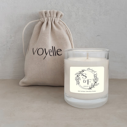 Personalisierte Hochzeitskerze mit den Initialen des Paares